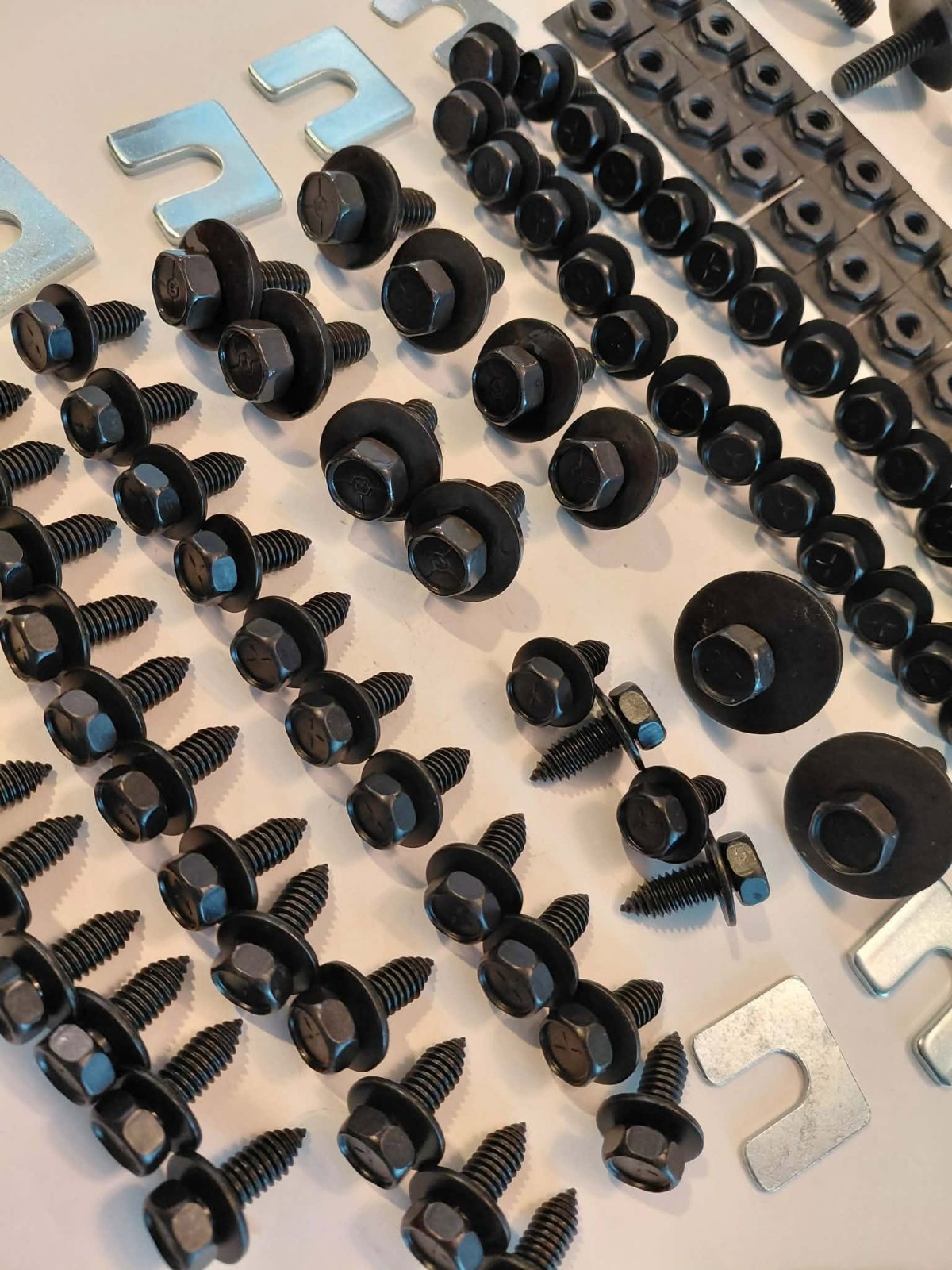 67-72 Chevy GMC Suburban Front End Sheet Metal Hardware Bolt kit GM Restoration - Image 3