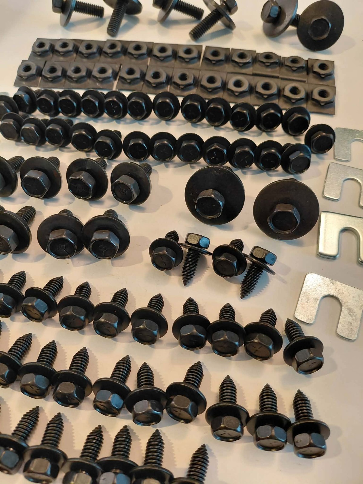 67-72 Chevy GMC Suburban Front End Sheet Metal Hardware Bolt kit GM Restoration - Image 5
